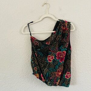 Evereve one Shoulder Floral Tank Top